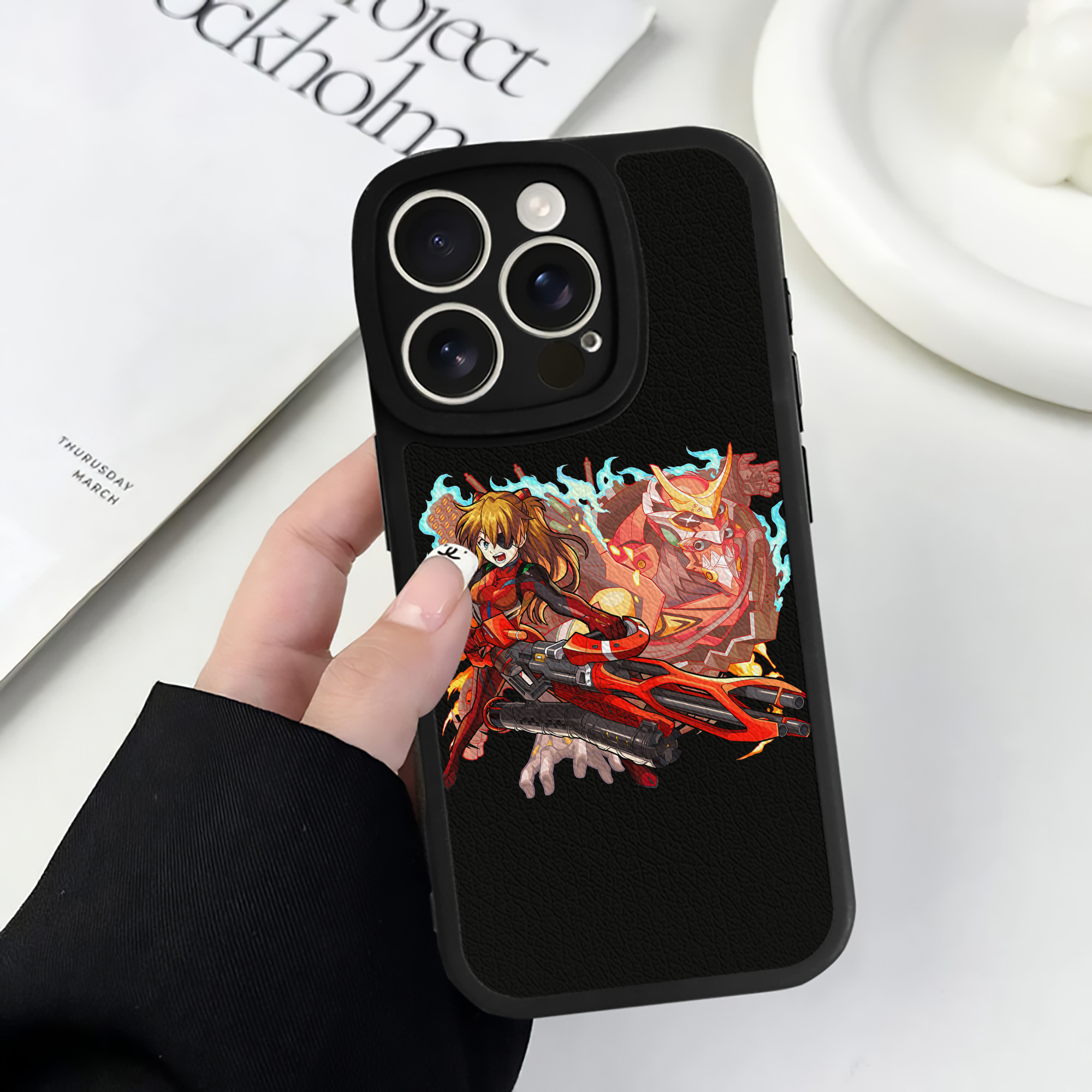 （画像用） EVA 新世紀エヴァンゲリオン 【iPhone 16シリーズ対応】シリコンスマホケース（レザー調） 材質：シリコン
